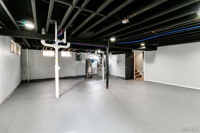 10231 Monarch Drive, St Louis, MO 63136