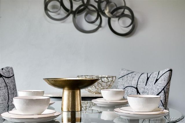 10231 Monarch Drive, St Louis, MO 63136