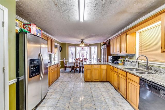 1245 Shamrock Hill Circle, Loganville, GA 30052