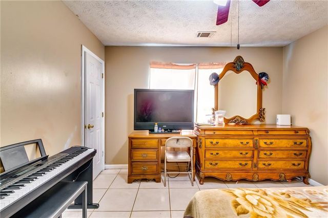 1245 Shamrock Hill Circle, Loganville, GA 30052