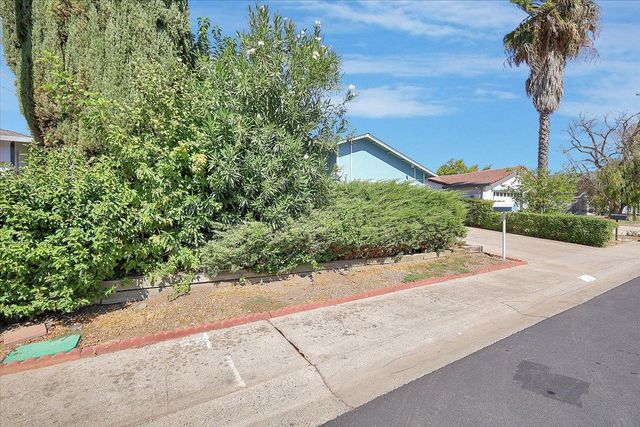 1147 Johnson Ave, Marysville, CA 95901