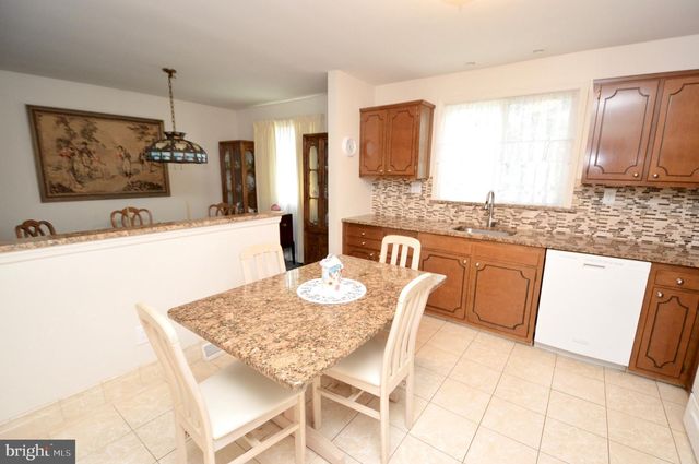 1028 STANDISH DR, Turnersville, NJ 08012