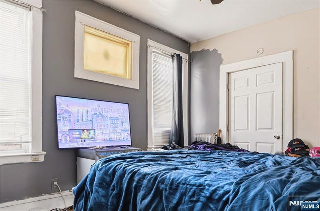 411 15th Street, Newark, NJ 07103
