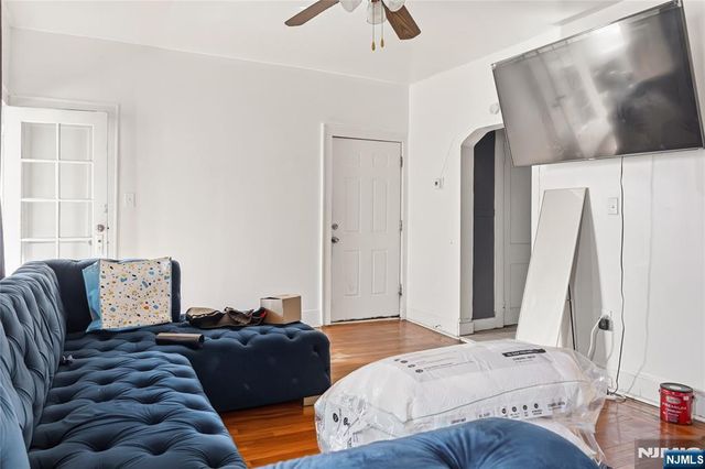 411 15th Street, Newark, NJ 07103