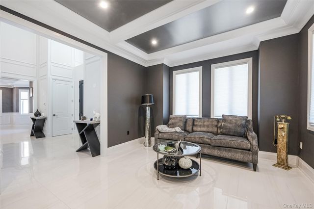 190-22 Nero Avenue, Hollis, NY 11423