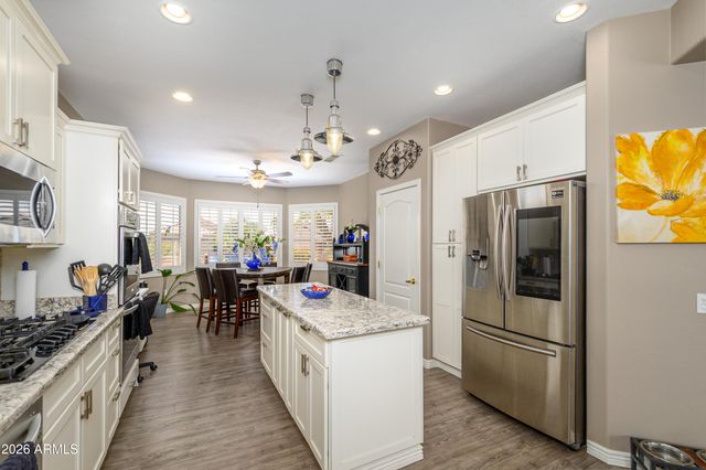 18443 N Borgata Drive, Surprise, AZ 85374