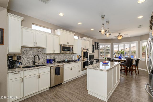 18443 N Borgata Drive, Surprise, AZ 85374