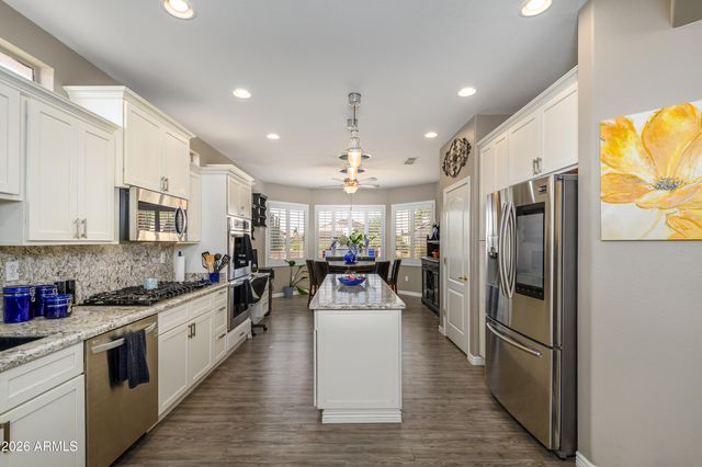 18443 N Borgata Drive, Surprise, AZ 85374