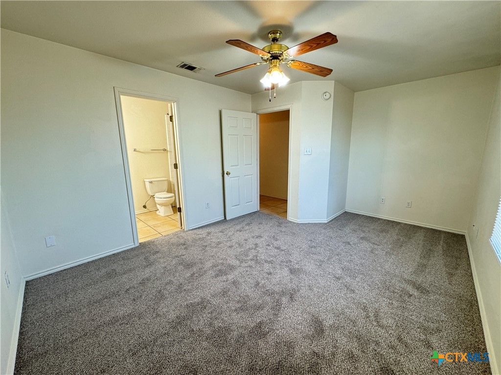 Image 12 of property listing at 3809 Edgefield Street, Killeen, TX 76549