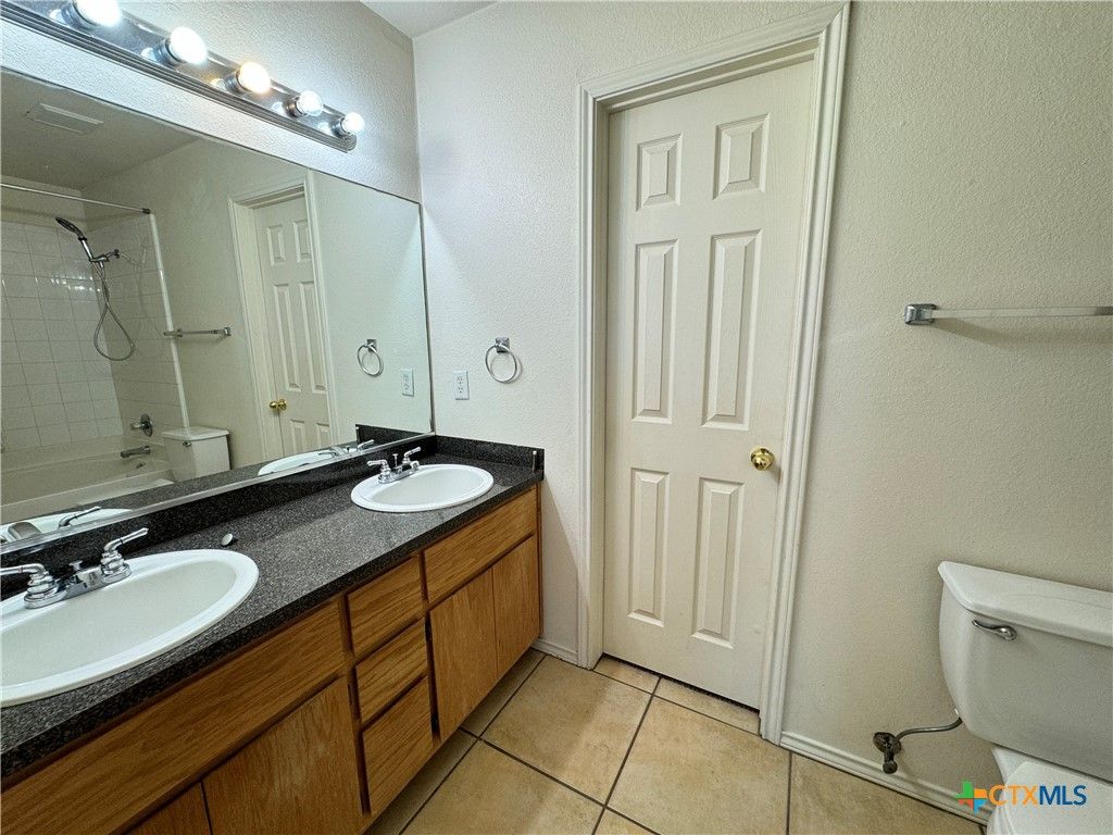 Image 13 of property listing at 3809 Edgefield Street, Killeen, TX 76549
