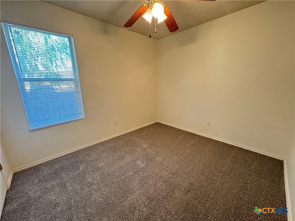 Image 16 of property listing at 3809 Edgefield Street, Killeen, TX 76549
