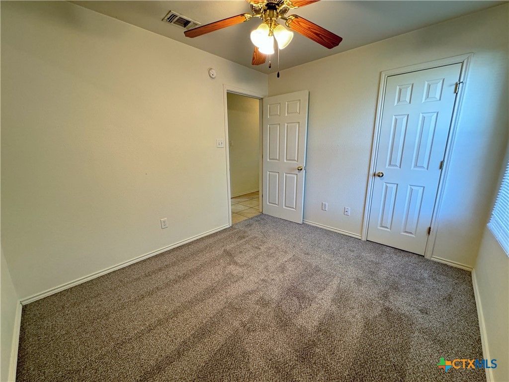 Image 17 of property listing at 3809 Edgefield Street, Killeen, TX 76549
