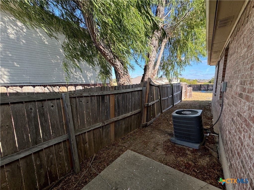 Image 21 of property listing at 3809 Edgefield Street, Killeen, TX 76549
