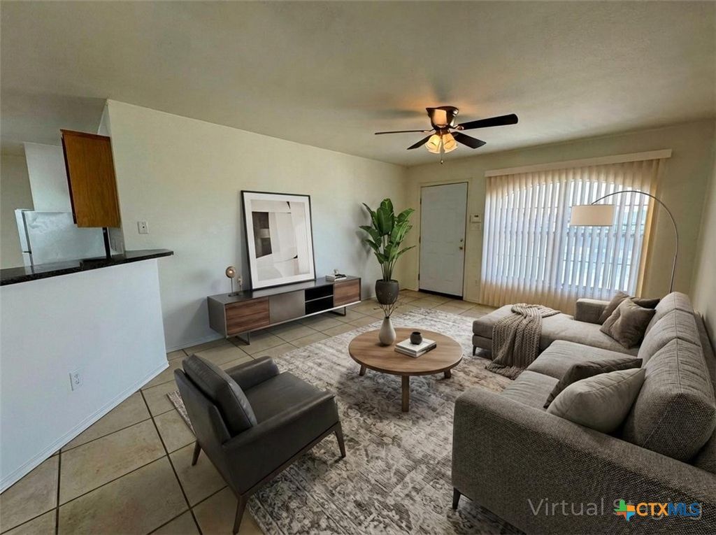 Image 4 of property listing at 3809 Edgefield Street, Killeen, TX 76549