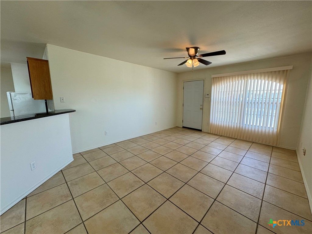 Image 5 of property listing at 3809 Edgefield Street, Killeen, TX 76549