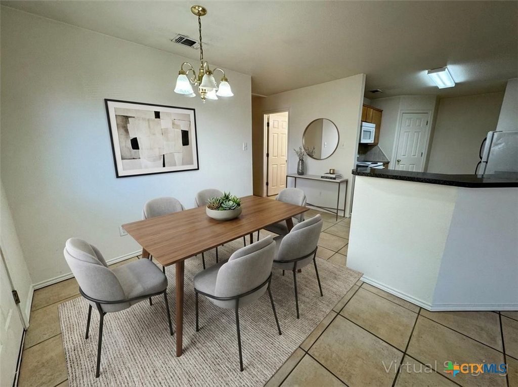 Image 6 of property listing at 3809 Edgefield Street, Killeen, TX 76549