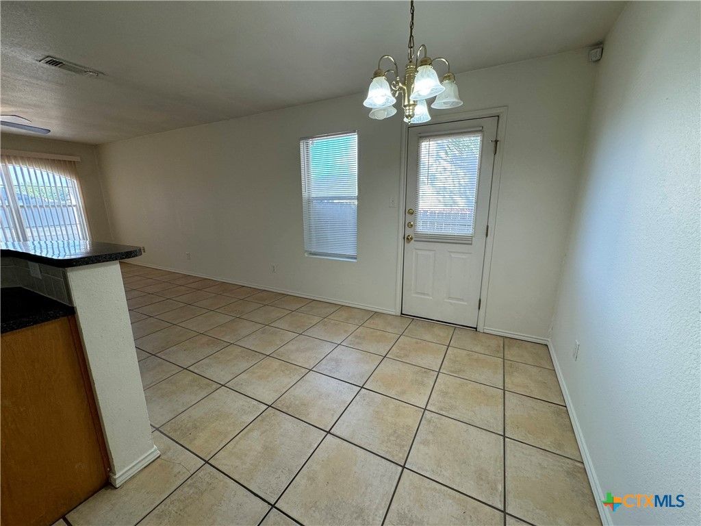 Image 8 of property listing at 3809 Edgefield Street, Killeen, TX 76549