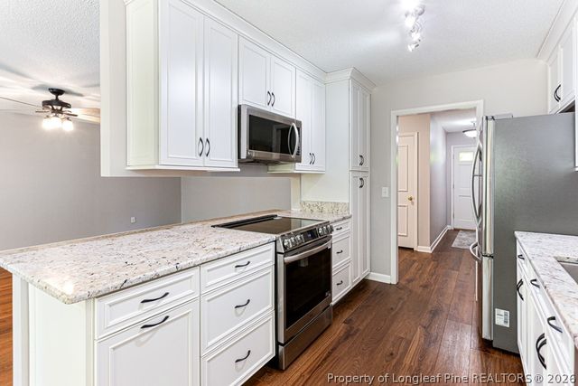 5714 Crenshaw Drive, Hope Mills, NC 28348