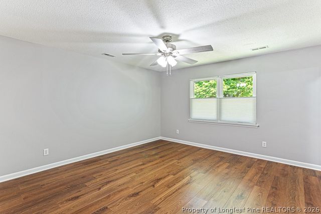 5714 Crenshaw Drive, Hope Mills, NC 28348