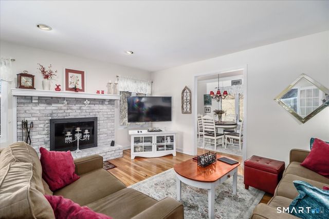 22 Flintlock Drive, Danbury, CT 06811