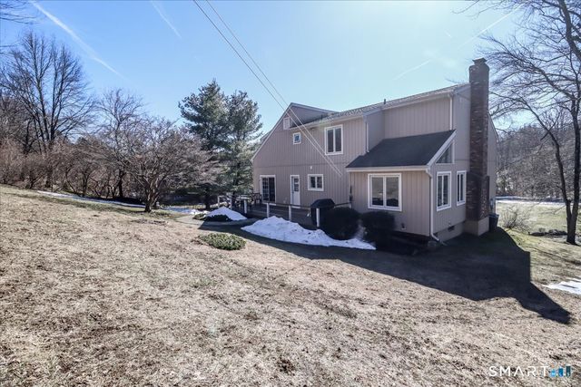 22 Flintlock Drive, Danbury, CT 06811