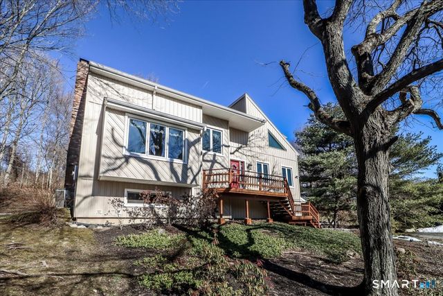 22 Flintlock Drive, Danbury, CT 06811