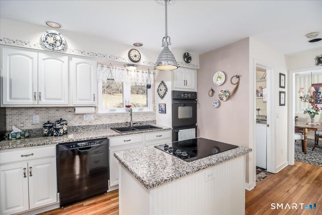 22 Flintlock Drive, Danbury, CT 06811