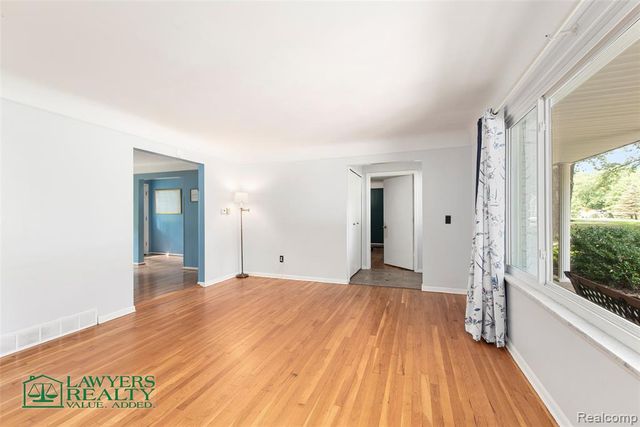 9180 Stone Road, Pearl Beach, MI 48001