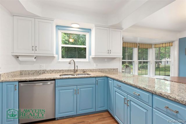 9180 Stone Road, Pearl Beach, MI 48001
