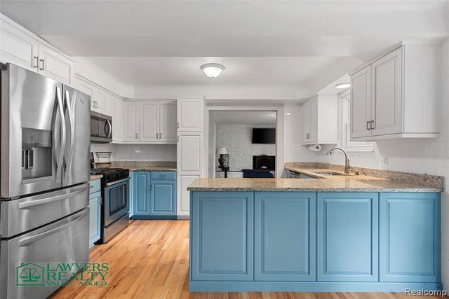 9180 Stone Road, Pearl Beach, MI 48001