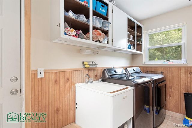 9180 Stone Road, Pearl Beach, MI 48001
