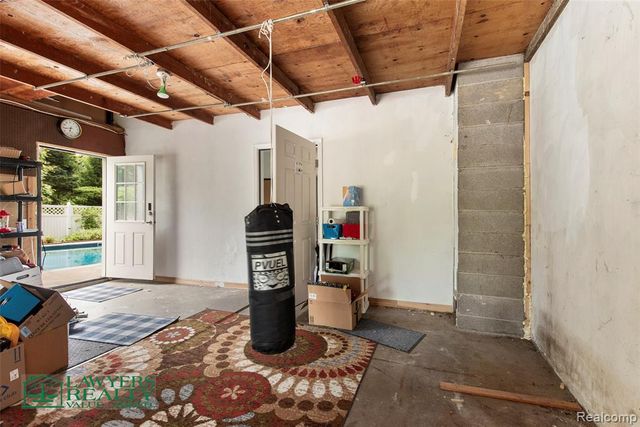 9180 Stone Road, Pearl Beach, MI 48001
