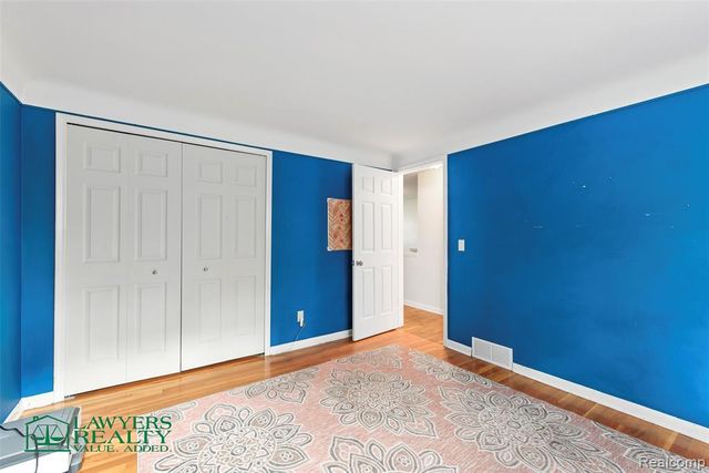 9180 Stone Road, Pearl Beach, MI 48001