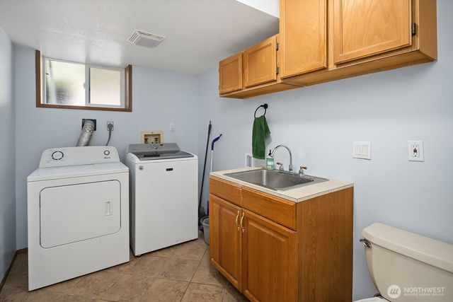 1133 235th Place SW, Bothell, WA 98021