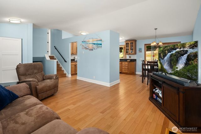 1133 235th Place SW, Bothell, WA 98021