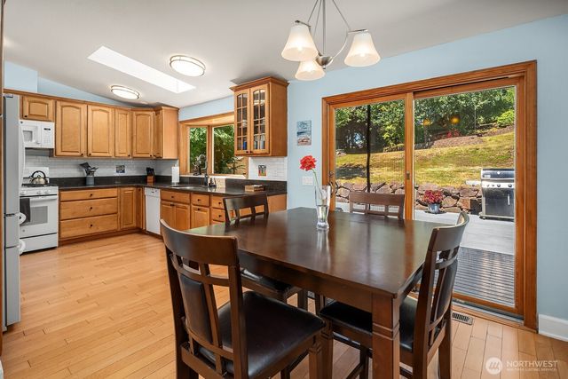 1133 235th Place SW, Bothell, WA 98021