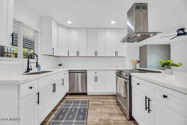 1734 E LAGUNA Drive, Tempe, AZ 85282