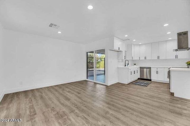 1734 E LAGUNA Drive, Tempe, AZ 85282