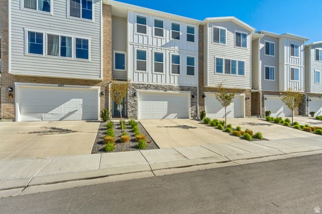 701 E GARDEN GROVE DR, Eagle Mountain, UT 84005