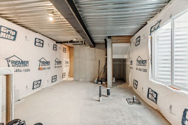 701 E GARDEN GROVE DR, Eagle Mountain, UT 84005
