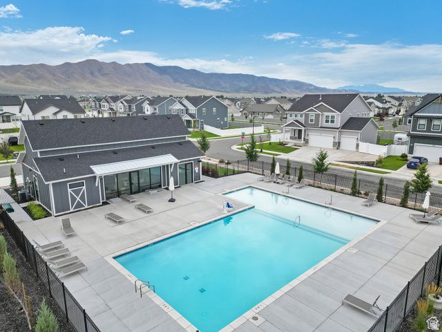 701 E GARDEN GROVE DR, Eagle Mountain, UT 84005