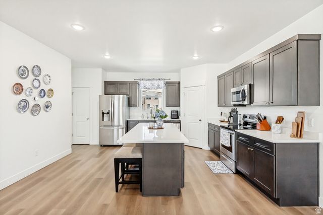 701 E GARDEN GROVE DR, Eagle Mountain, UT 84005