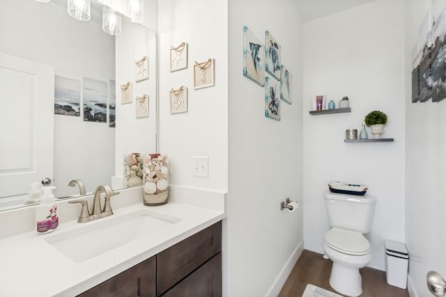 701 E GARDEN GROVE DR, Eagle Mountain, UT 84005