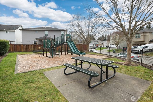 9905 194th Avenue E, Bonney Lake, WA 98391