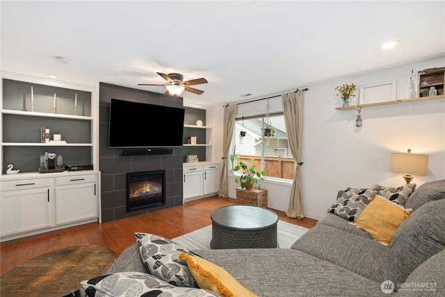 9905 194th Avenue E, Bonney Lake, WA 98391