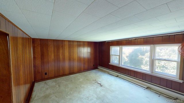 661 Warren Avenue, Thornwood, NY 10594