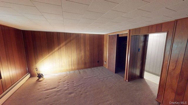 661 Warren Avenue, Thornwood, NY 10594