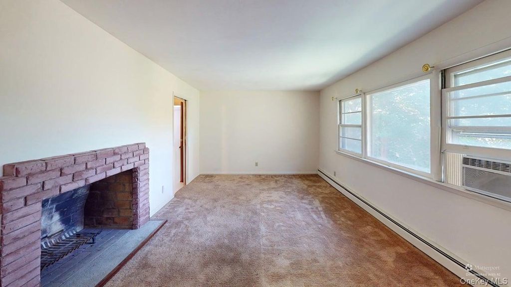 661 Warren Avenue, Thornwood, NY 10594 — photo 4