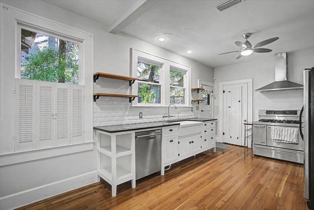 421 NE BOULEVARD, Gainesville, FL 32601