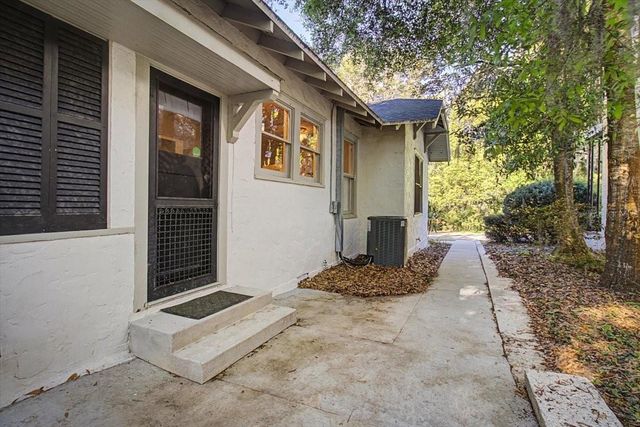 421 NE BOULEVARD, Gainesville, FL 32601